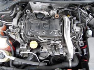 Gebruikte Versnellingsbak Renault Laguna III Estate (KT) 2.0 dCi 16V 175 FAP Prijs € 450,00 Margeregeling aangeboden door Snuverink Autodemontage