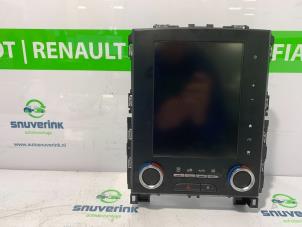 Gebruikte Display Interieur Renault Megane IV Estate (RFBK) 1.3 TCE 115 16V Prijs op aanvraag aangeboden door Snuverink Autodemontage