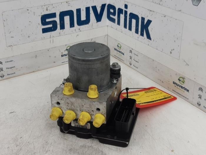 Gebruikte ABS Pomp Citroen C4 Berline (NC) 1.2 12V PureTech 130 Prijs € 179,99 Margeregeling aangeboden door Snuverink Autodemontage