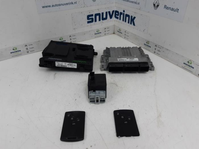 Gebruikte Computer Motormanagement Renault Scénic III (JZ) 1.5 dCi 110 Prijs € 224,98 Margeregeling aangeboden door Snuverink Autodemontage