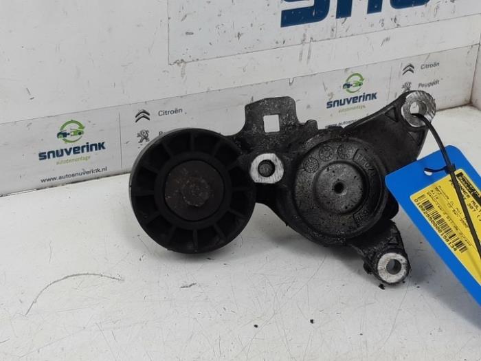 Gebruikte Spanrol Multiriem Peugeot 307 SW (3H) 2.0 16V Prijs € 24,98 Margeregeling aangeboden door Snuverink Autodemontage