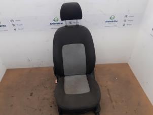 Gebruikte Voorstoel links Hyundai i10 (F5) 1.1i 12V Prijs € 60,00 Margeregeling aangeboden door Snuverink Autodemontage