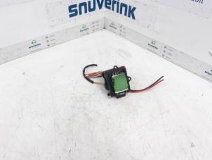 Gebruikte Koelvinweerstand Renault Scénic I (JA) 1.6 16V Prijs € 10,33 Margeregeling aangeboden door Snuverink Autodemontage