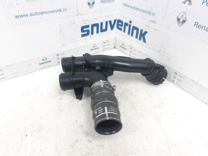 Gebruikte Intercooler Slang Peugeot Partner Tepee (7A/B/C/D/E/F/G/J/P/S) 1.6 BlueHDi 100 Prijs € 30,84 Inclusief btw aangeboden door Snuverink Autodemontage