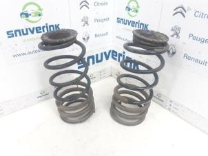 Gebruikte Schroefveer achter Opel Corsa D 1.2 16V Prijs € 24,98 Margeregeling aangeboden door Snuverink Autodemontage