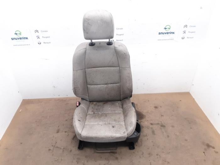 Peugeot 307 Stoelen links voorraad | Onderdelenlijn.nl