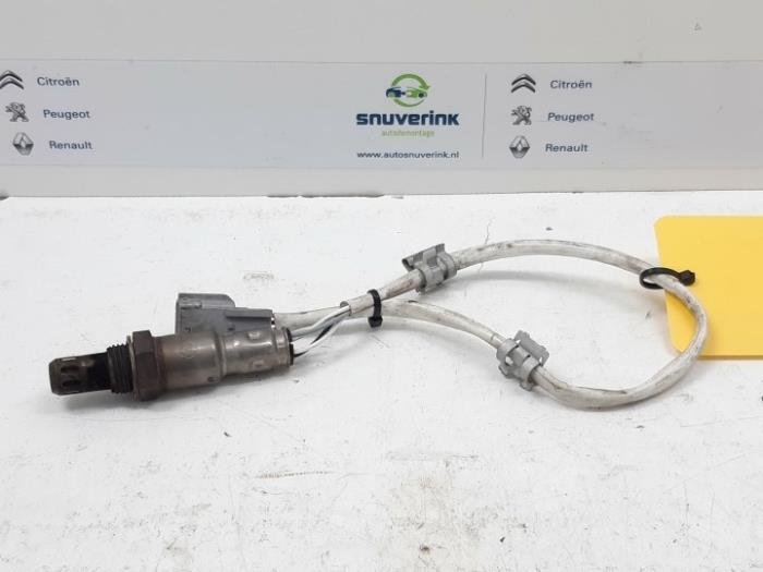 Gebruikte Lambda Sonde Renault Captur I (2R) 1.2 TCE 16V EDC Prijs € 29,99 Margeregeling aangeboden door Snuverink Autodemontage