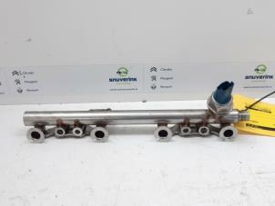 Gebruikte Injector brug Renault Captur (2R) 1.2 TCE 16V EDC Prijs € 65,00 Margeregeling aangeboden door Snuverink Autodemontage
