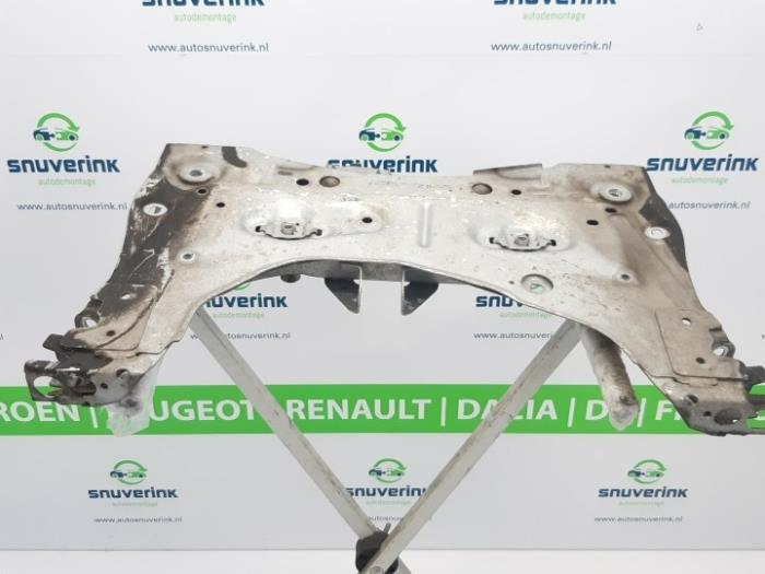 Gebruikte Subframe Renault Captur I (2R) 1.2 TCE 16V EDC Prijs € 74,99 Margeregeling aangeboden door Snuverink Autodemontage