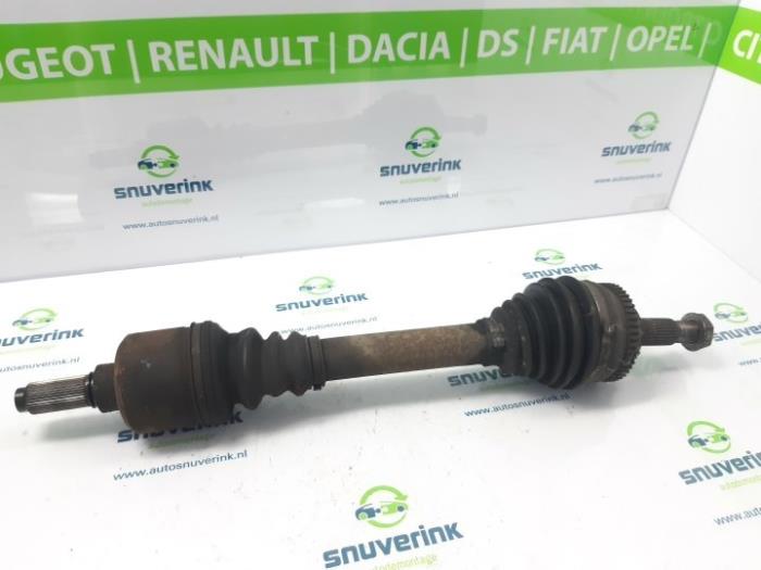 Gebruikte Steekas links-voor Peugeot 607 (9D/U) 2.9 V6 24V Prijs € 76,49 Margeregeling aangeboden door Snuverink Autodemontage