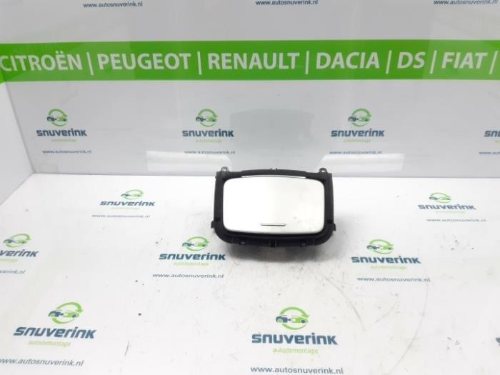 Gebruikte Diversen Renault Laguna III Estate (KT) 2.0 16V Prijs € 19,98 Margeregeling aangeboden door Snuverink Autodemontage