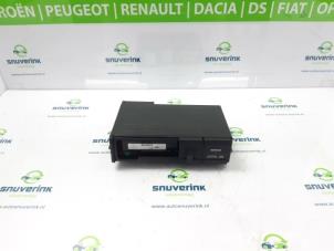 Gebruikte CD Speler Renault Scénic II (JM) 1.6 16V Prijs op aanvraag aangeboden door Snuverink Autodemontage