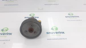 Gebruikte Stuurpomp Renault Laguna III Estate (KT) 2.0 dCi 16V FAP GT Prijs € 71,99 Margeregeling aangeboden door Snuverink Autodemontage