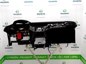 Gebruikte Dashboard Citroen DS3 (SA) 1.6 e-HDi Prijs € 200,00 Margeregeling aangeboden door Snuverink Autodemontage
