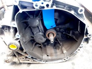 Gebruikte Versnellingsbak Peugeot 2008 (CU) 1.2 12V e-THP PureTech 130 Prijs € 424,98 Margeregeling aangeboden door Snuverink Autodemontage