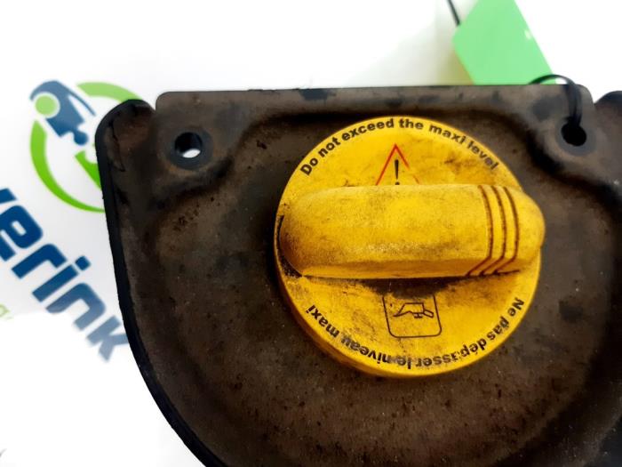 Oliedop van een Opel Movano 2.3 CDTi Biturbo 16V FWD 2015