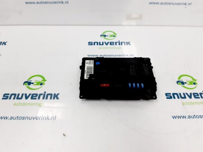 Computer Diversen van een Peugeot 407 SW (6E) 2.0 16V 2005