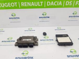 Gebruikte Computer Motormanagement Renault Twingo II (CN) 1.2 16V Prijs € 124,98 Margeregeling aangeboden door Snuverink Autodemontage