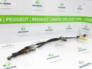 Gebruikte Schakelkabel Versnellingsbak Renault Megane IV Estate (RFBK) 1.2 Energy TCE 130 Prijs € 90,75 Inclusief btw aangeboden door Snuverink Autodemontage