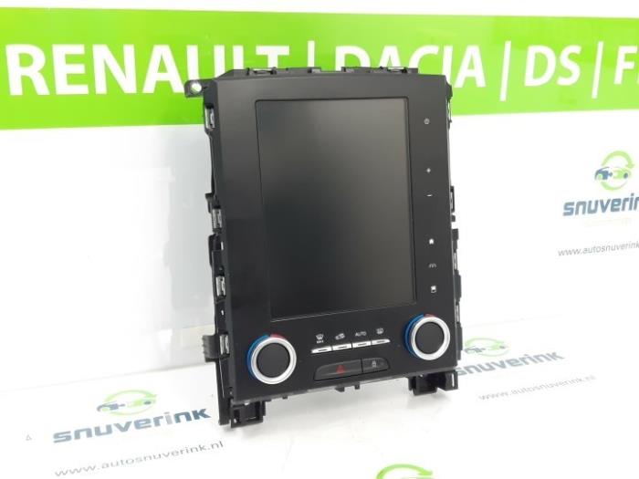 Gebruikte Display Interieur Renault Megane IV Estate (RFBK) 1.2 Energy TCE 130 Prijs € 343,02 Inclusief btw aangeboden door Snuverink Autodemontage