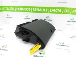 Gebruikte Dashboardkastje Renault Megane IV Estate (RFBK) 1.2 Energy TCE 130 Prijs € 60,50 Inclusief btw aangeboden door Snuverink Autodemontage