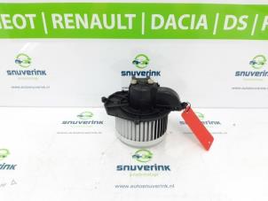 Gebruikte Kachel Ventilatiemotor Citroen Berlingo 1.6 Hdi 75 Prijs € 54,45 Inclusief btw aangeboden door Snuverink Autodemontage