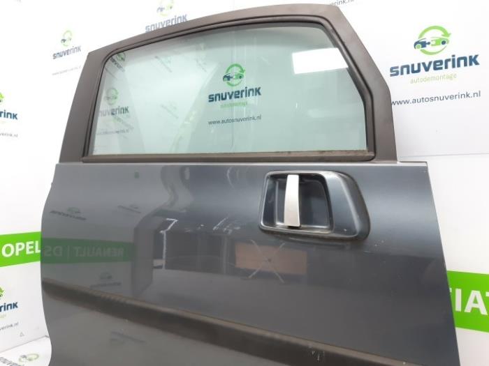 Schuifdeur rechts van een Peugeot 1007 (KM) 1.4 2006