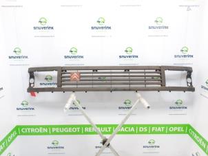 Gebruikte Grille Citroen C (Bus) Prijs € 10,33 Margeregeling aangeboden door Snuverink Autodemontage