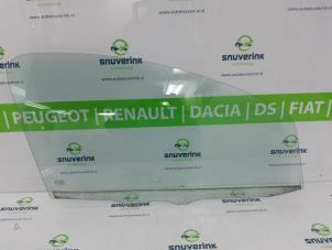 Gebruikte Deurruit 4Deurs rechts-voor Citroen C1 1.0 12V Prijs € 55,00 Margeregeling aangeboden door Snuverink Autodemontage