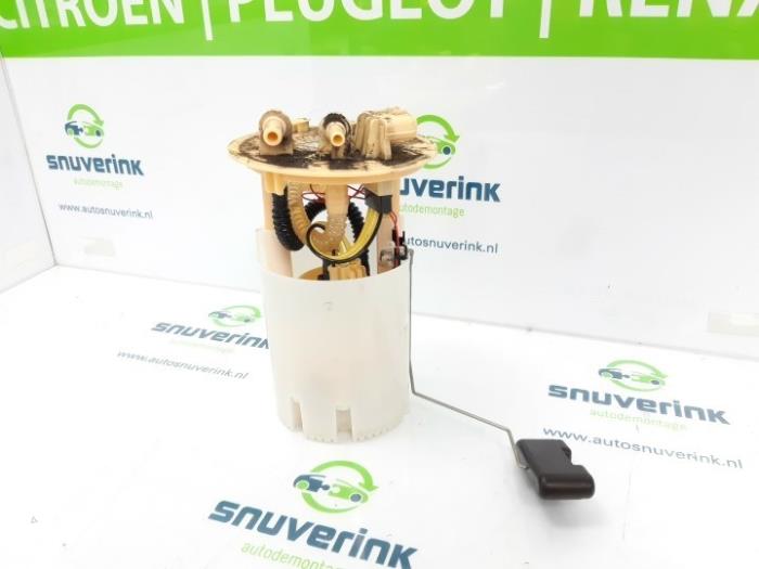Gebruikte Tank element Pomp Renault Megane IV (RFBB) 1.5 Energy dCi 110 Prijs € 95,00 Margeregeling aangeboden door Snuverink Autodemontage