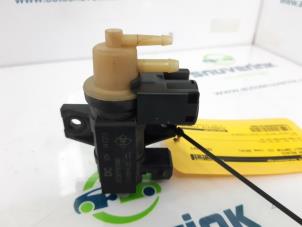 Gebruikte Vacuum Relais Renault Captur (2R) 1.5 Energy dCi 90 FAP Prijs € 24,98 Margeregeling aangeboden door Snuverink Autodemontage