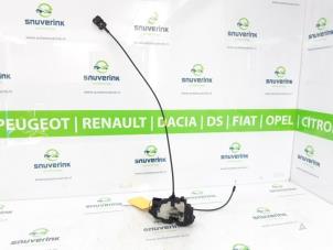 Gebruikte Deurslot Mechaniek 2Deurs rechts Renault Kangoo Express (FW) 1.5 dCi 75 FAP Prijs € 30,25 Inclusief btw aangeboden door Snuverink Autodemontage