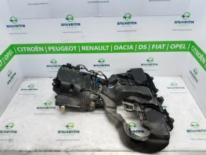 Gebruikte Kachelhuis Renault Zoé (AG) R135 Prijs € 363,00 Inclusief btw aangeboden door Snuverink Autodemontage