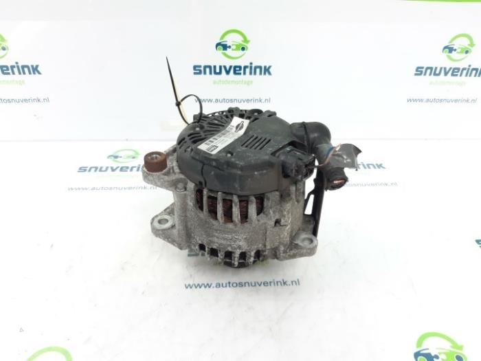Gebruikte Dynamo Renault Koleos I 2.5 16V 4x4 Prijs € 39,98 Margeregeling aangeboden door Snuverink Autodemontage