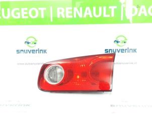 Gebruikte Achterlicht rechts Renault Laguna II (BG) 1.6 16V Prijs € 26,00 Margeregeling aangeboden door Snuverink Autodemontage