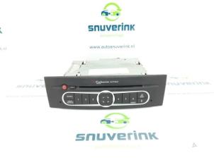 Gebruikte Radio Renault Laguna II (BG) 1.6 16V Prijs € 71,99 Margeregeling aangeboden door Snuverink Autodemontage