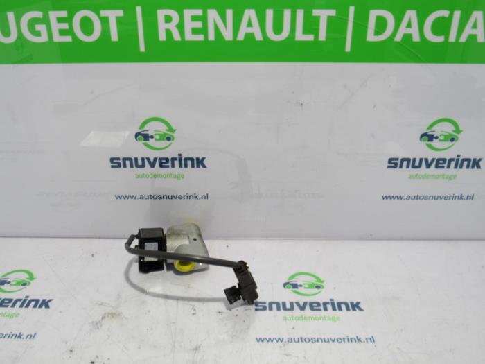 Gebruikte Expansieklep airco Renault Zoé (AG) R135 Prijs € 36,30 Inclusief btw aangeboden door Snuverink Autodemontage