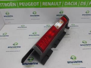 Gebruikte Achterlicht links Opel Vivaro 2.0 CDTI Prijs € 54,44 Inclusief btw aangeboden door Snuverink Autodemontage