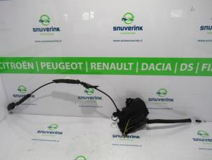 Gebruikte Deurslot Mechaniek 4Deurs links-achter Renault Zoé (AG) R135 Prijs € 60,50 Inclusief btw aangeboden door Snuverink Autodemontage