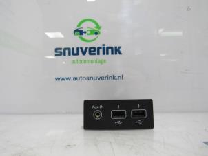 Gebruikte AUX/USB aansluiting Renault Zoé (AG) R135 Prijs € 36,30 Inclusief btw aangeboden door Snuverink Autodemontage