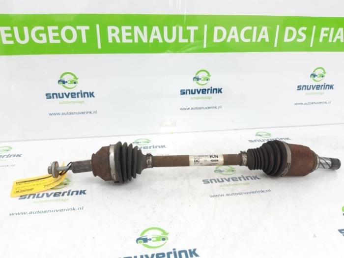 Gebruikte Steekas links-achter Renault Twingo III (AH) 1.0 SCe 70 12V Prijs € 36,00 Margeregeling aangeboden door Snuverink Autodemontage