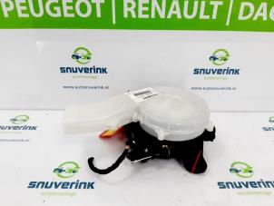 Gebruikte Blower Citroen C4 Picasso (3D/3E) 1.6 e-HDi 115 Prijs € 43,55 Inclusief btw aangeboden door Snuverink Autodemontage