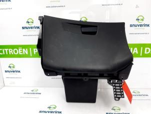 Gebruikte Dashboardkastje Citroen C4 Picasso (3D/3E) 1.6 e-HDi 115 Prijs € 66,55 Inclusief btw aangeboden door Snuverink Autodemontage