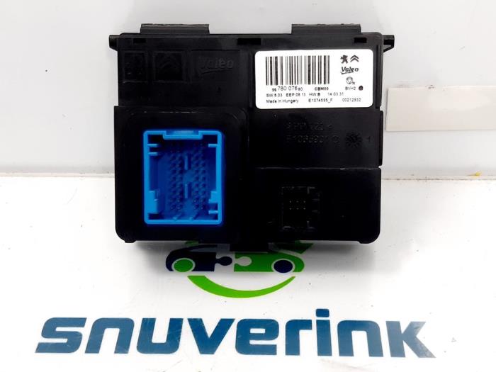 Gebruikte Computer Diversen Citroen C4 Picasso (3D/3E) 1.6 e-HDi 115 Prijs € 30,25 Inclusief btw aangeboden door Snuverink Autodemontage