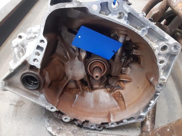 Gebruikte Versnellingsbak Peugeot 108 1.0 12V Prijs € 289,98 Margeregeling aangeboden door Snuverink Autodemontage