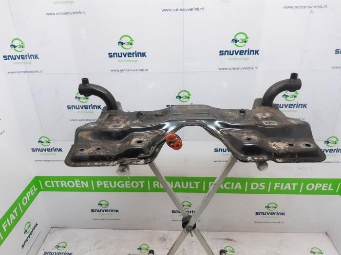 Gebruikte Subframe Opel Combo 1.3 CDTI 16V Prijs € 114,94 Inclusief btw aangeboden door Snuverink Autodemontage