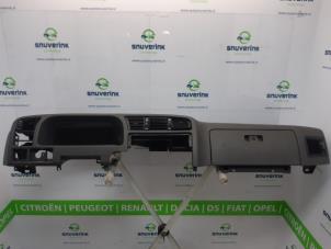 Gebruikte Dashboard Peugeot Boxer (230L) 2.5D 12V Prijs op aanvraag aangeboden door Snuverink Autodemontage