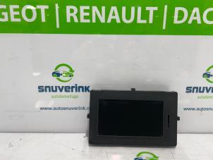 Gebruikte Display Interieur Renault Scénic III (JZ) 1.6 16V Prijs € 110,00 Margeregeling aangeboden door Snuverink Autodemontage