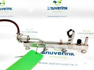 Gebruikte Injector brug Opel Mokka/Mokka X 1.4 Turbo 16V 4x2 Prijs € 50,00 Margeregeling aangeboden door Snuverink Autodemontage