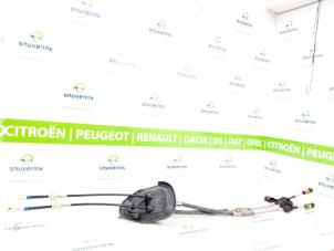 Gebruikte Schakelkabel Versnellingsbak Peugeot 3008 II (M4/MC/MJ/MR) 1.2 12V e-THP PureTech 130 Prijs € 50,00 Margeregeling aangeboden door Snuverink Autodemontage